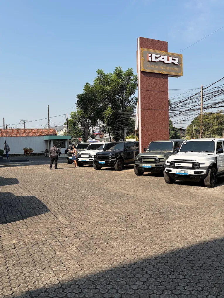 iCAR SM Group Serpong Exterior
