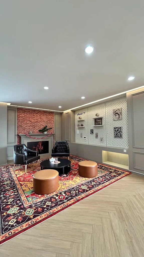 iCAR lounge area